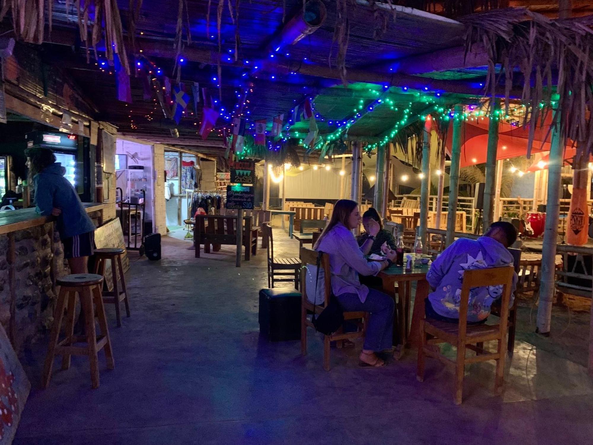 Saigon Backpackers Hostel Манкора Экстерьер фото